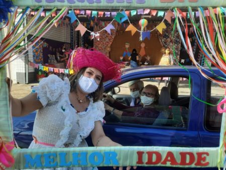 Centro de Convivência da Melhor Idade do Jardim Amanda promoveu drive-thru julino
