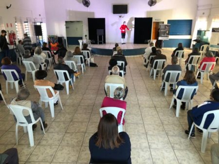 Na semana dos avós, Melhor Idade do Remanso recebe peça teatral