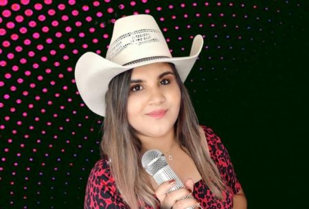Cantora Erica Barbosa lança clipe de sua nova música nesta sexta-feira (16/07)