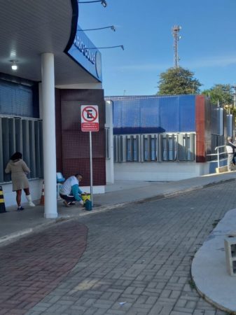 Nova via de acesso ao Pronto Socorro do Hospital Municipal recebe sinalização