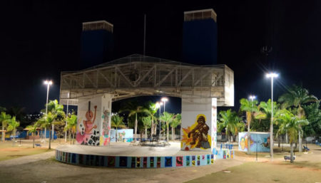 Praça A Poderosa já está iluminada com tecnologia LED