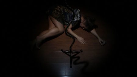 Projetos estão com inscrições abertas para oficinas de poesia, teatro e iluminação