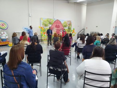 Prefeito e gestores da Educação reúnem-se para discutir retorno às aulas presenciais em Hortolândia