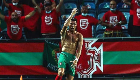 Cristiano Ronaldo é o maior artilheiro de seleções