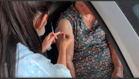 Idosos acima de 70 anos já podem agendar 3ª dose em Hortolândia