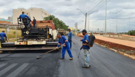 Recapeamento em avenida da maior área de lazer de Hortolândia