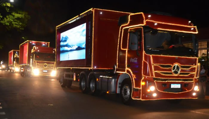 Campinas recebe a Caravana Iluminada de Natal da Coca-Cola