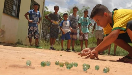 Projeto Águia realiza 3ª edição do AnimaHorto com brincadeiras antigas