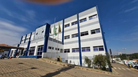 Cerca de 30 servidores efetivos da Educação de Hortolândia recebem progressão funcional