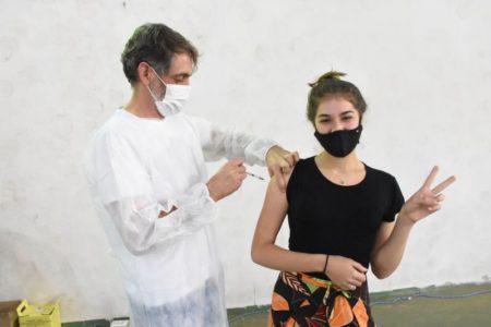 Hortolândia antecipa intervalo para 3ª dose contra COVID-19 para 4 meses