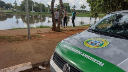 Prefeitura de Hortolândia fiscaliza mortandade de peixes na lagoa do Jardim Amanda