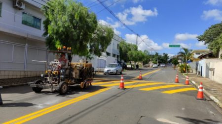 Prefeitura de Hortolândia reforça sinalização de solo em dois bairros