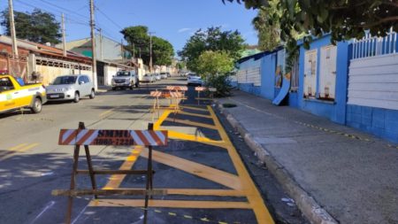 Hortolândia reforça sinalização em ruas de unidades de saúde