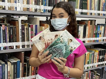 Influencer de Hortolândia dará dicas de livros da Biblioteca Municipal