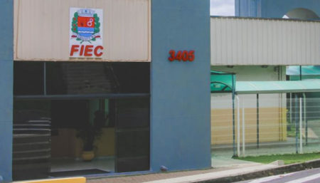 Fiec abre concurso público para professores