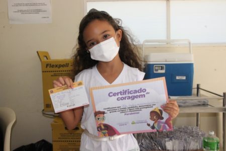 Avanço da COVID-19 adia volta as aulas e Prefeitura lança campanha de vacinação infantil nas escolas