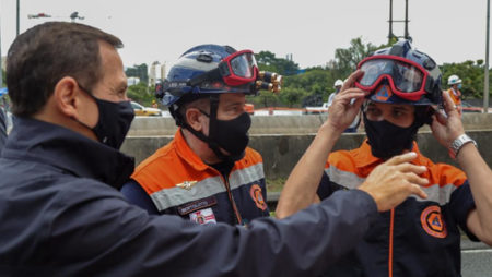 Governo determina plano emergencial para liberar Marginal Tietê após acidente