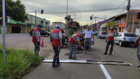 Sinalização de solo reforça segurança em avenida movimentada no Pq. do Horto