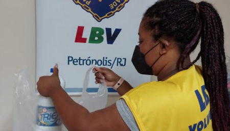 Mesmo enfrentando diversos desafios, brasileiros permanecem solidários