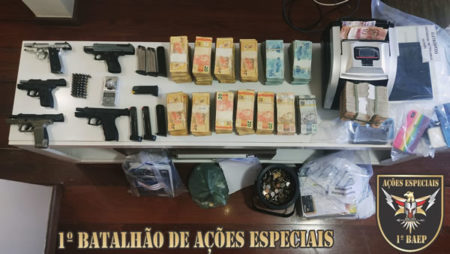 BAEP detém homem com 5 armas e grande quantidade de dinheiro, em Campinas 