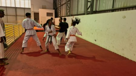 Aulas de karatê gratuitas estão disponíveis para a prática na Estação Cidadania de Esportes de Hortolândia