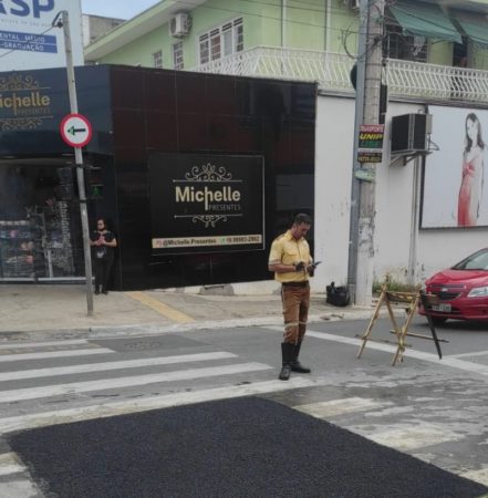 Prefeitura conclui reparos no asfalto em movimentado cruzamento da região Central