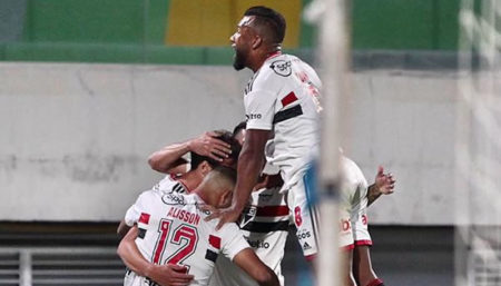 São Paulo vence na altitude e mantem 100% na Copa Sul-Americana