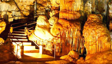 Dia Nacional do Turismo: opções de passeios em SP vão de montanhas a cavernas