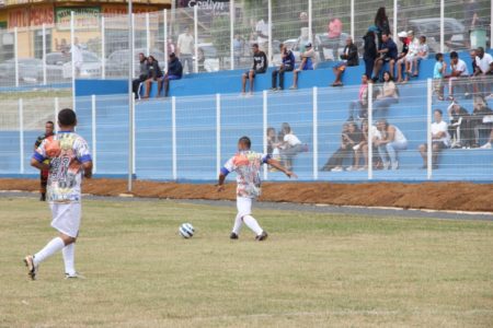 População do Jardim Amanda comemora revitalização do Campo do CAIC