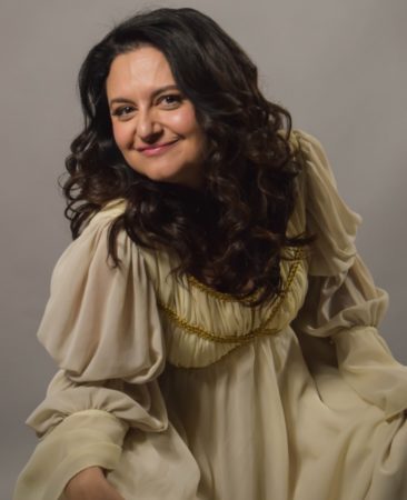 Atriz Carla Fioroni, ex-Chiquititas, se apresentará em evento literário da Prefeitura de Hortolândia