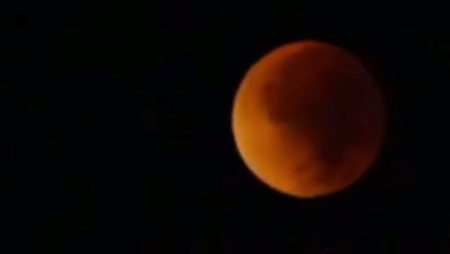 Eclipse total da lua de sangue foi visto em Hortolândia 