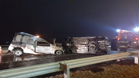 Grave acidente entre veículos deixa Rodovia Santos Dumont interditada