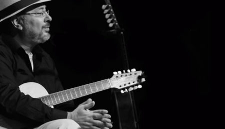 Osni Ribeiro apresenta o show gratuito “São Paulo Caipira” no Teatro do Sesi Amoreiras 
