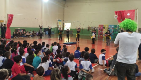 Projeto Circo da Escola integra disciplinas e saberes para favorecer aprendizado
