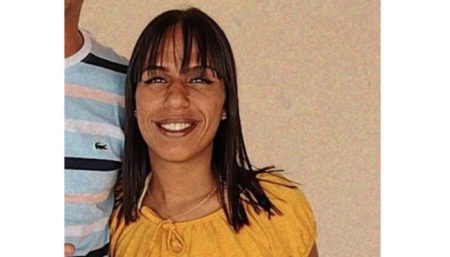 Família procura por mulher desaparecida