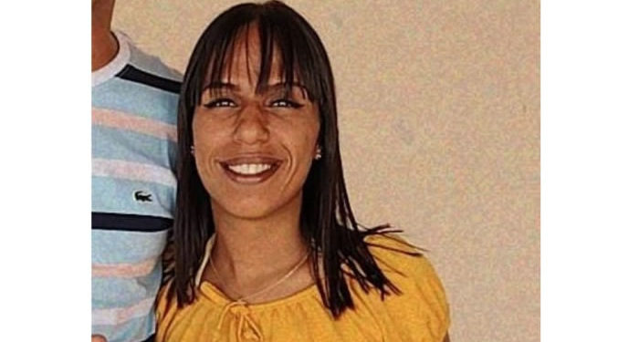 Família procura por mulher desaparecida