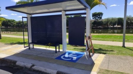 Prefeitura instala novos abrigos de ônibus em Hortolândia