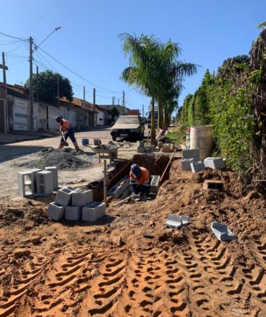 Obra de novo viário na região do Parque Santa Fé chega à rua Dezenove