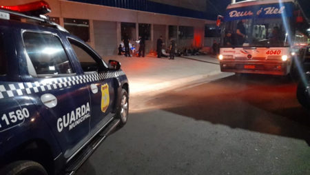 Guarda Municipal apreende ônibus com adolescentes, drogas e bebidas no Jd Nova América