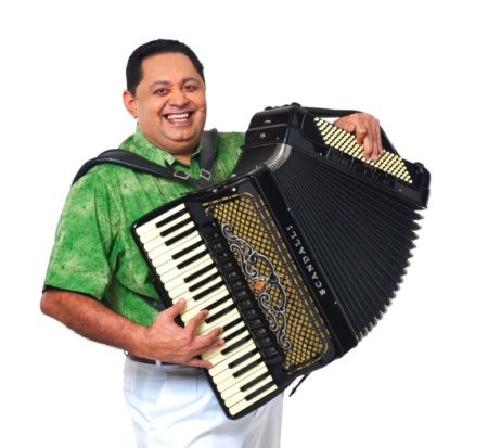 Sarau “Parada Poética” terá clima de “arraiá” com o músico convidado Enok Virgulino