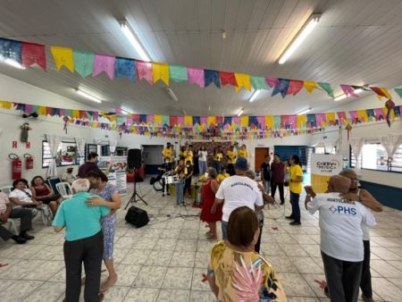 Hortolândia comemora Dia dos Avós com dança e música