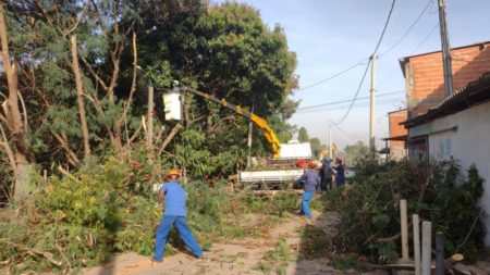Prefeitura de Hortolândia realiza limpeza e ação social no Jd. Boa Esperança