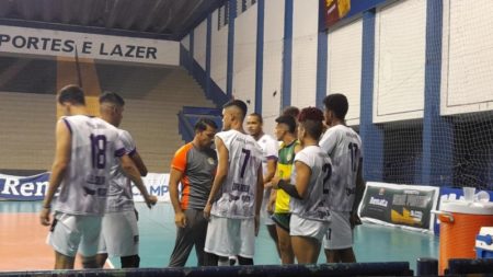 Equipes do Projeto Escolinhas Esportivas da Prefeitura disputam mais uma rodada dos Jogos Regionais