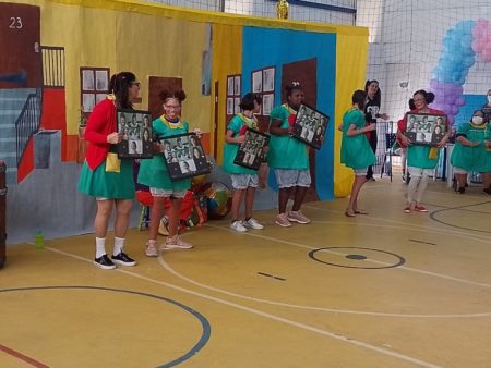 Apresentações festivas marcam encerramento de semestre letivo no Cier em Hortolândia