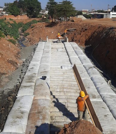 Avança canalização do afluente do Jacuba na Vila Real