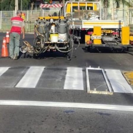 Prefeitura realiza adequações viárias no bairro Remanso Campineiro
