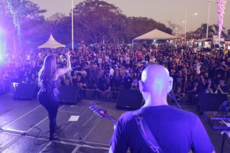Festival “Planeta Rock” atrai público de 10.000 pessoas