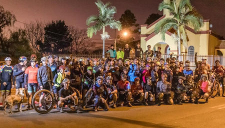 Ciclistas de Hortolândia se reúnem de madrugada para pedalada