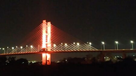 Cor laranja na Ponte da Esperança, em Hortolândia, chama atenção para a Esclerose Múltipla