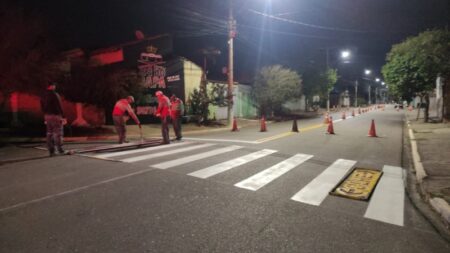 Mutirão do reforço e implantação da sinalização de solo é realizado no bairro João Luiz